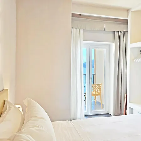L'approdo 호텔 3*