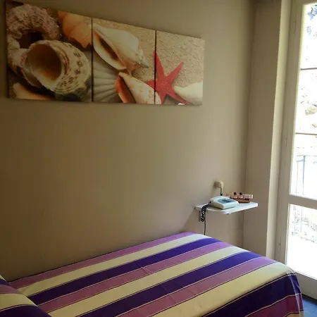 L'approdo 3* 포르투 아주로