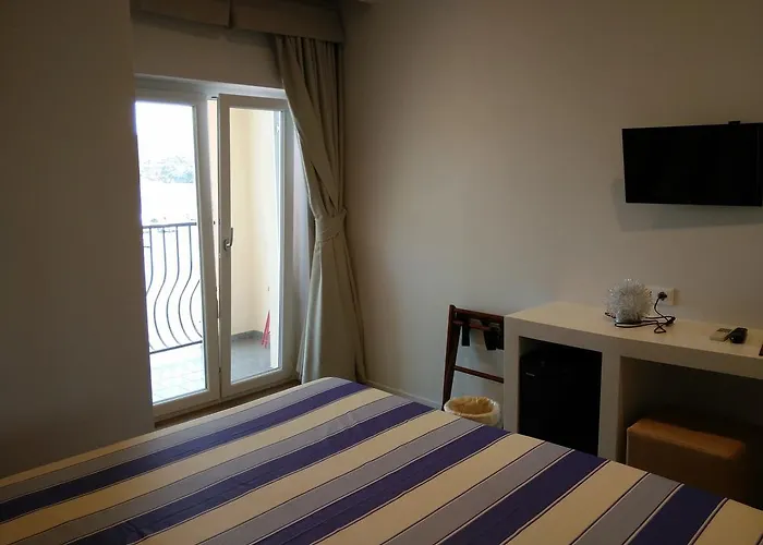 L'approdo Porto Azzurro