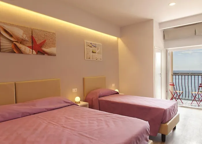 Ξενοδοχείο L'approdo 3*