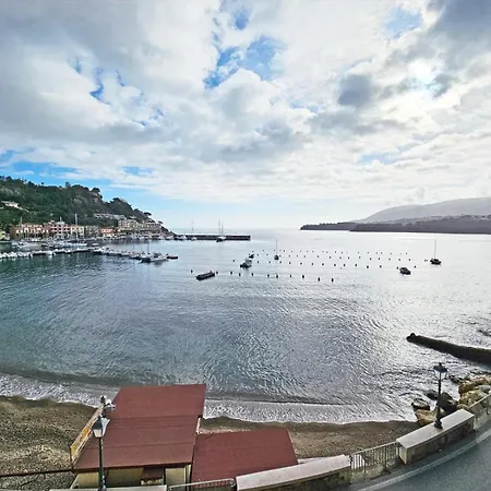 L'approdo Szálloda 3*
