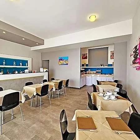 L'approdo Otel 3*